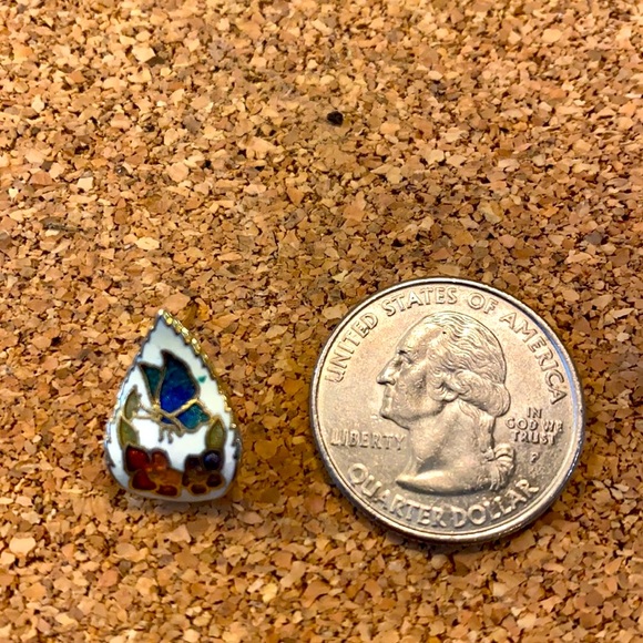 Vintage enamel gold butterfly earrings - Picture 3 of 4